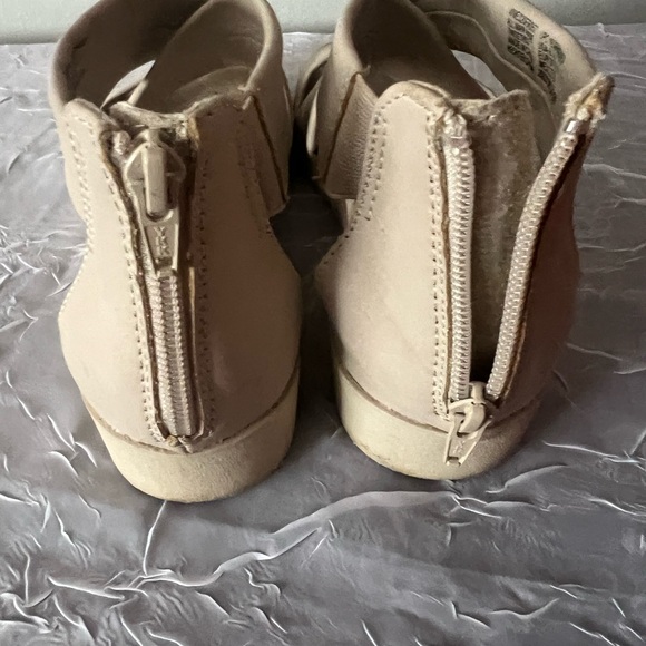 Women’s Earth Spirit Cream Women's strappy Sandals soft zip back size  6.5 - Picture 3 of 7